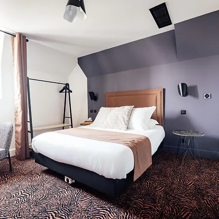 La 10 Hotel