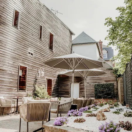 La 10 Ξενοδοχείο