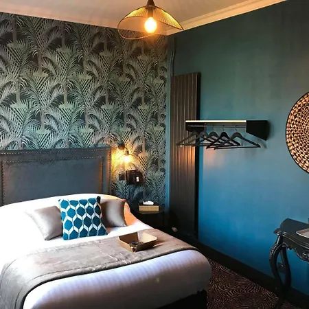 La 10 Hotel