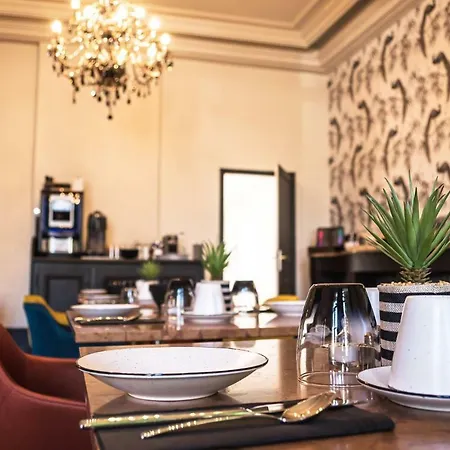 La 10 Ξενοδοχείο